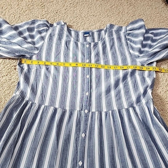 Old Navy size large blue white striped maxi dress with pockets - Picture 3 of 6